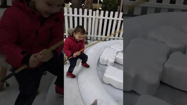 В гостях у Деда Мороза. Резиденция Деда Мороза. Новогодний улов. Residencia de Papá Noel. смотреть онлайн