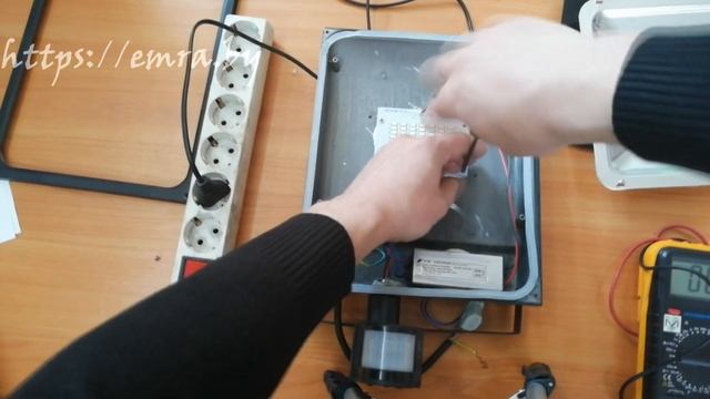 Ремонт прожектора с датчиком движения (меняем светодиодный модуль) смотреть онлайн