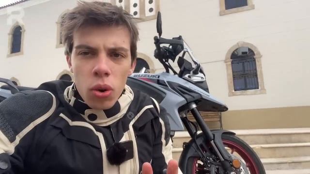 Prova Suzuki V-Strom 1050DE e V-Strom 1050 2023 - Come vanno su strada e in fuoristrada смотреть онлайн