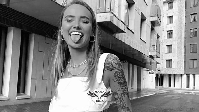 Бог с тобой, где чувства боли? Премьера трека 2023