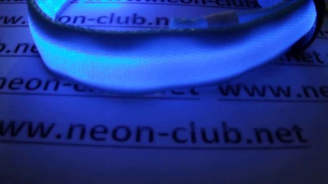 Ошейник светящийся для собак "Style",синий - самый яркий смотреть онлайн