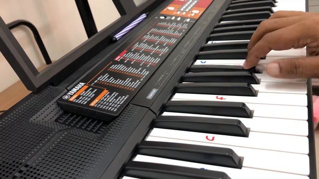 ORU ADAAR LOVE title song on YAMAHA PSR F 51 смотреть онлайн