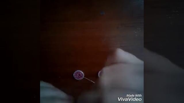 Очень простой цветок из бисера. Круговое плетение. смотреть онлайн