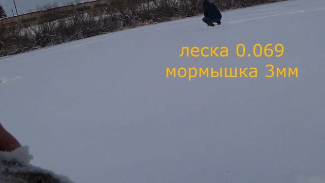 ПЕРВЫЙ ЛЕД! Щука на леску 0.07. смотреть онлайн