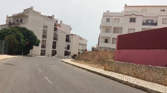 Обычный вторник в Португалии: Скейтбординг в Португалии смотреть онлайн