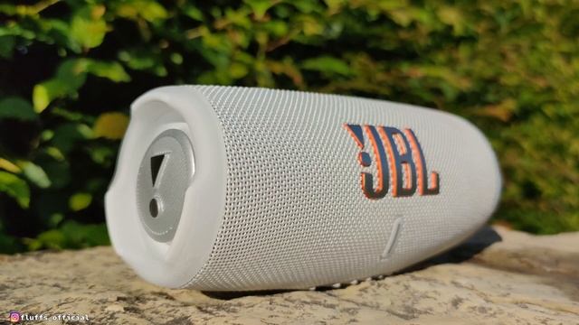 JBL CHARGE 5 WHITE ND - BASS TEST 100% VOL. смотреть онлайн
