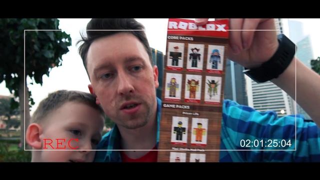РАСПАКОВКА ИГРУШЕК ROBLOX прямо НА ЛАВОЧКЕ / ЧТО ПАПА ПОДАРИЛ ИЛЮШЕ / Картонка Family ВЛОГ смотреть онлайн