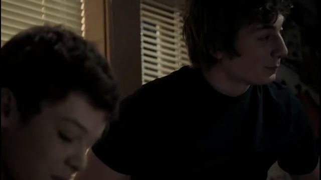 Shameless 1x01 Лип и Йен смотреть онлайн