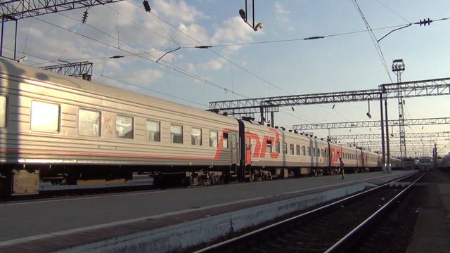 Отправление ЭП1М-575 с поездом №336 Новороссийск — Нижний Тагил смотреть онлайн