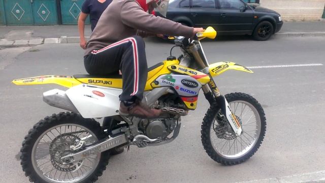 Suzuki RMZ 450 2006 sound - stock exhaust смотреть онлайн