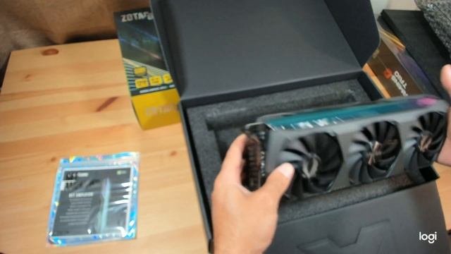 ZOTAC AMP Holo GeForce RTX 3080 Ti Unboxing смотреть онлайн