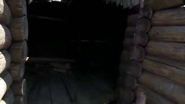 Автентична гуцульська гражда./ Стара хата пастухів в Карпатах смотреть онлайн