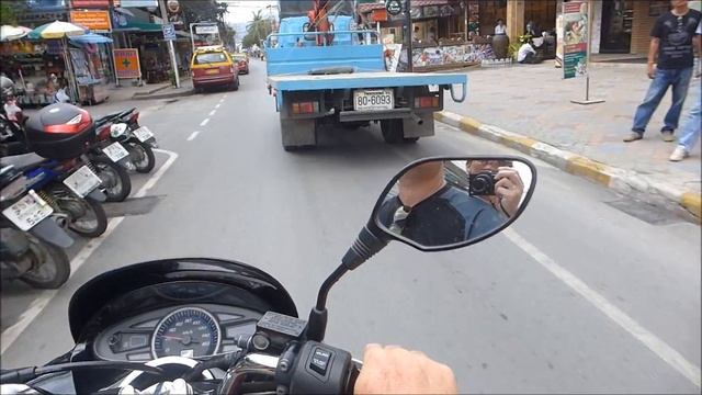 Cruising Samui on the Scooter смотреть онлайн