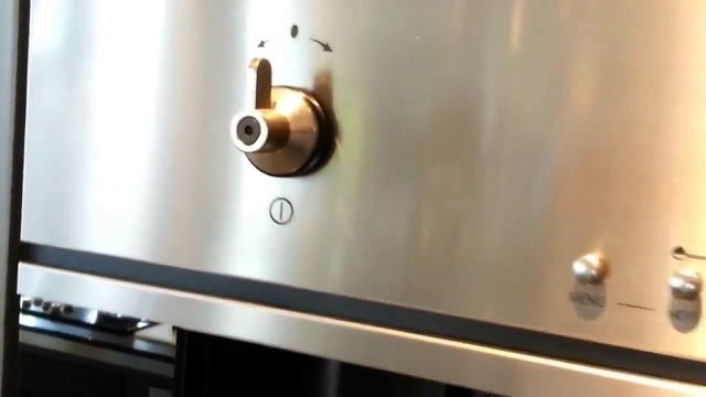 Встраиваемая кофемашина Smeg CMS45X смотреть онлайн
