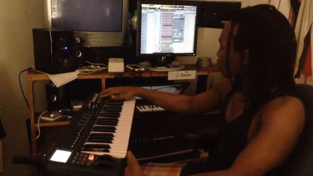 Making smooth Beat with Alesis QX49 in Fl. Studio смотреть онлайн