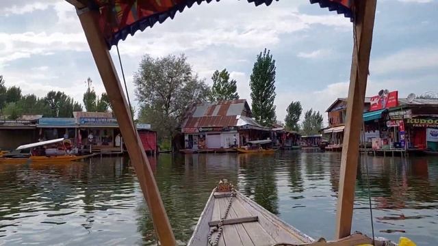 ?? Кашмир. Горное озеро Дал. Плавучие дома, магазины, рестораны. смотреть онлайн
