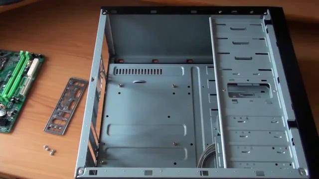 Правильная установка материнской платы в корпус