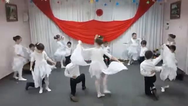 Яскраві таланти весни 2021 - Ансамбль народного танца ,,Спикушор’’ смотреть онлайн