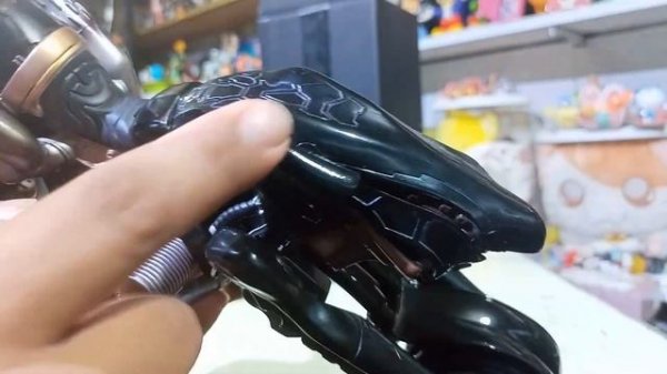 Unboxing of Final Fantasy Seven Cloud & Fenrir Limited Edition Non-Scale Model