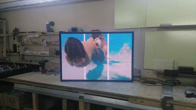 Уличный рекламный экран разрешение p5. Светодиодные-Строки.рф смотреть онлайн