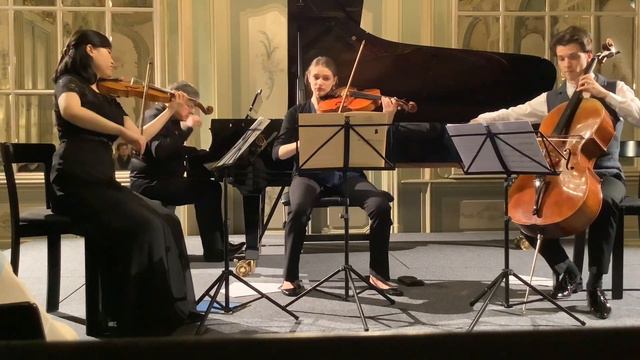 Mozart : Klavierquartett Es-Dur KV 452 смотреть онлайн
