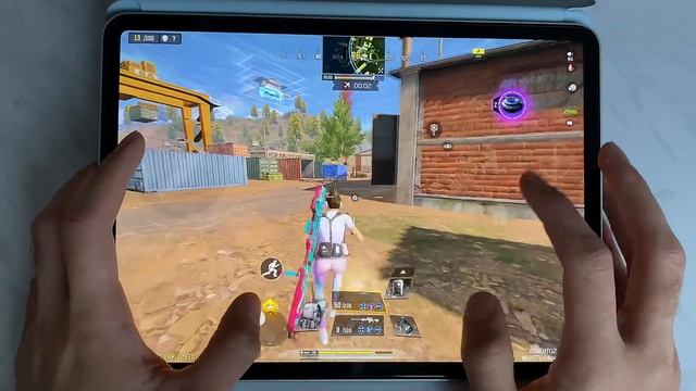 CODM iPad Pro ?- BATTLE ROYALE | SOLO VS SQUAD COD Mobile 5 Finger Gameplay HANDCAM смотреть онлайн