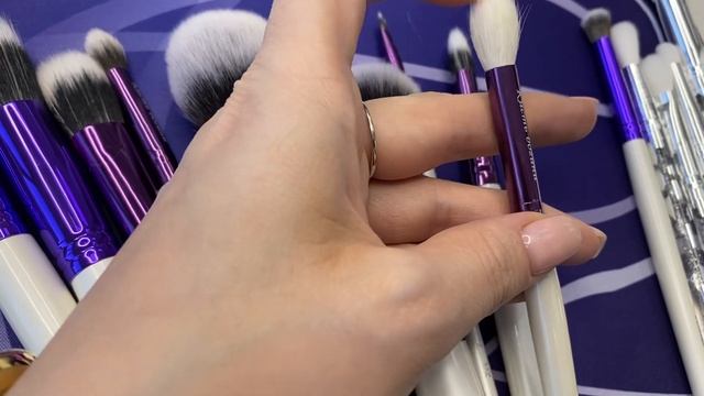 Кисти must have смотреть онлайн
