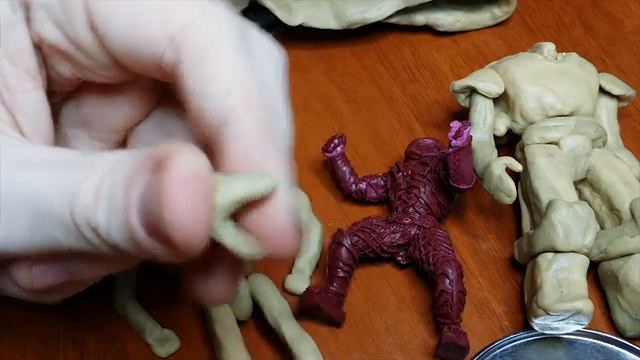 Лепка из пластилина фигурки робота меха 