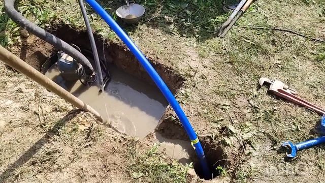 Бурим MINI скважину. Два абиссинских колодца по 17м. смотреть онлайн
