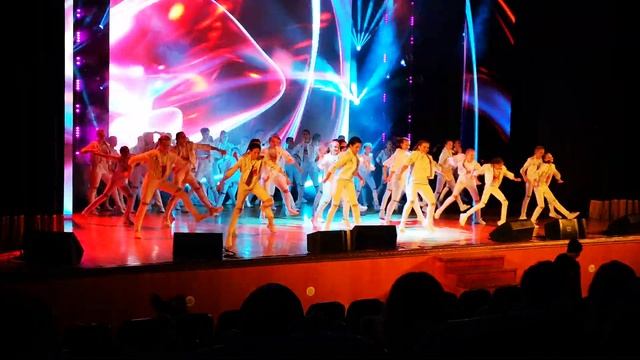 На часах НОЛЬ-НОЛЬ смотреть онлайн