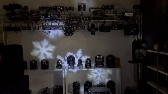 Уличный Led проектор Белые Снежинки для подсветки фасада дома смотреть онлайн