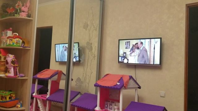 Ева смотрит сериал Сваты 3! смотреть онлайн