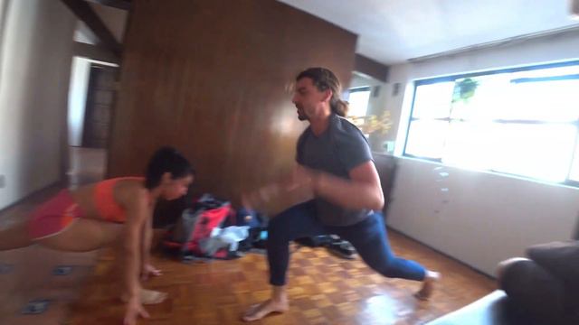 #48. Что они делают с этой мексиканкой??? смотреть онлайн