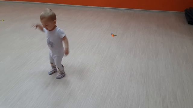 У танцующих мам танцующие дети. смотреть онлайн