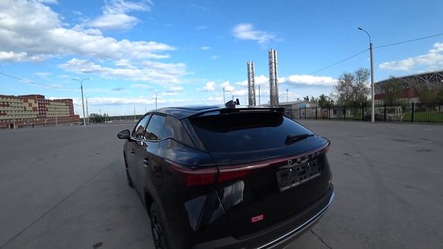 ОБЗОР НА CHERY OMODA C5. ПОЕЗДКА В НИЖНИЙ ЗА НИВОЙ. БОКСЕРСКИЙ ФУТБОЛ смотреть онлайн