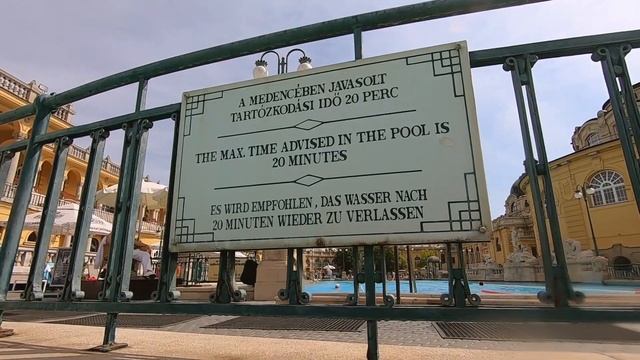 Szechenyi Thermal Bath | Is this the best bath EXPERIENCE? | Budapest, Hungary ?? смотреть онлайн