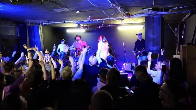 КОМНАТА - Запутался В Себе (LIVE MOSCOW 27.02.21) смотреть онлайн