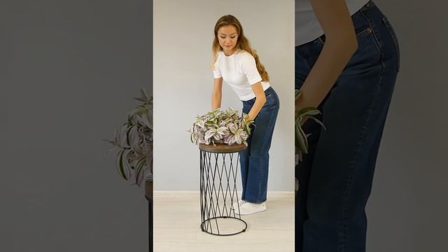 ilwi Подставка для цветов ilwi напольная высокая из металла с деревянной поверхностью стиль лофт смотреть онлайн