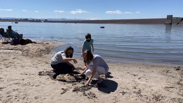 Пасха в США. Очень необычная пасха для нас. Посмотрим как отмечают пасху в Америке.. смотреть онлайн