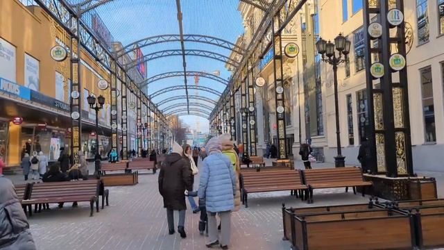 Екатеринбург, прогулка по городу, съёмка с руки, телефон, просто улицы и природа 18 ноября 2023 г. смотреть онлайн