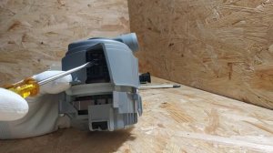 Посудомоечная Bosch работает рывками. Bosch не включается. Тепловой насос посудомоечной Bosch.