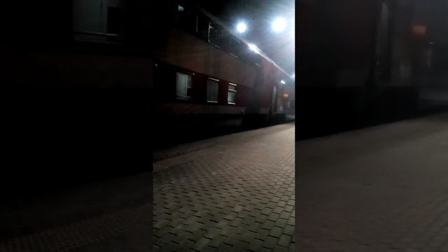 Отправление скорого поезда номер 642 Ростов-Адлер смотреть онлайн