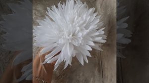 Брошь Хризантема белая из ткани