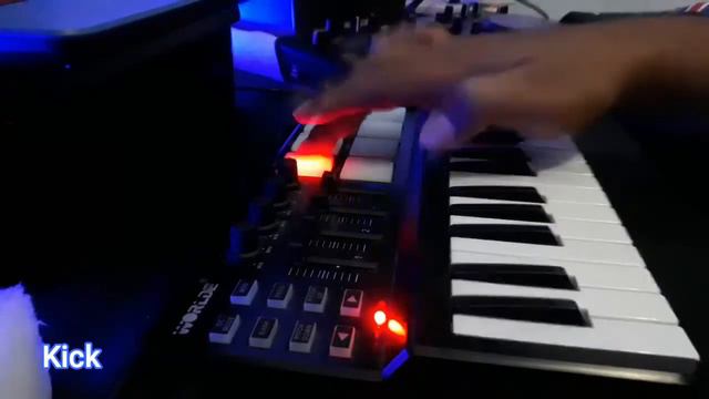 SHAPE OF YOU - ED SHEERAN ( WORLDE PANDA MINI - MIDI CONTROLLER ) DECO HUKOM COVER смотреть онлайн