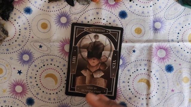 Kickstarter arrival! Unboxing and flip through of Revolving Time Oracle смотреть онлайн