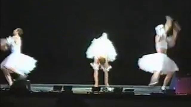 Балерины танцуют брейк-данс.avi смотреть онлайн