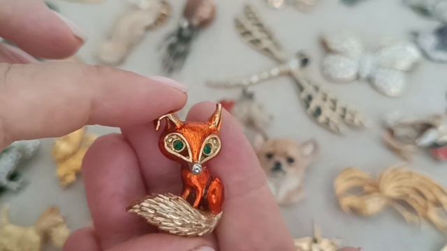 АНИМАЛИСТИЧЕСКИЕ БРОШИ.