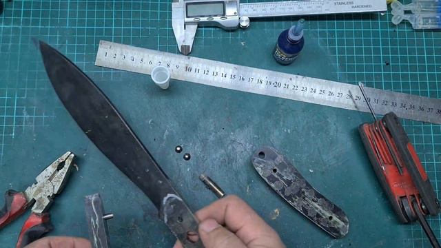 Кукри ручной работы. А2. Плашки гибрид. смотреть онлайн