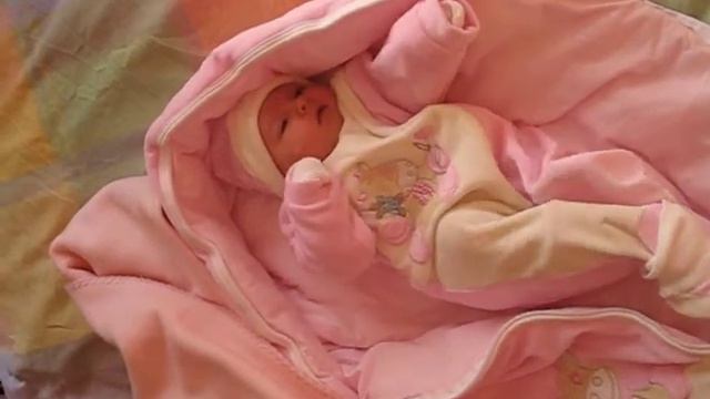Любомира Костадинова първи ден у дома! смотреть онлайн