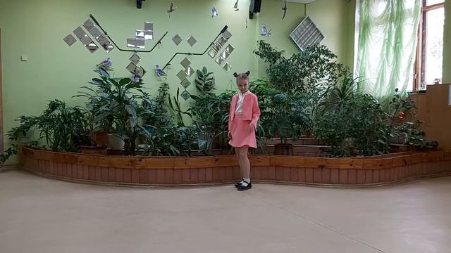 Костюм "Подражая Шанель", автор Быкова Екатерина, модель Иванова Маргарита смотреть онлайн